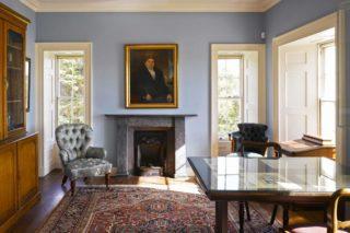 Tour Derrynane House