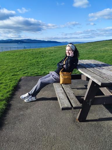 Shorefront walks and sea views