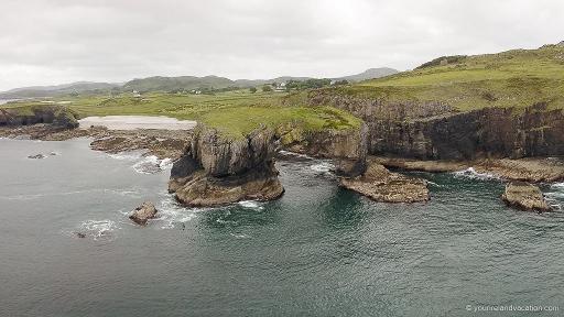 See the Arch from the Shore