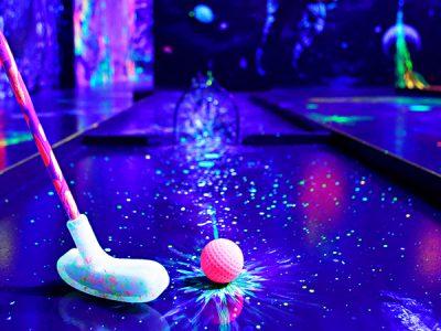 Jurassic Parrr UV Mini Golf