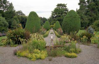 Formal Gardens & Lake Walk