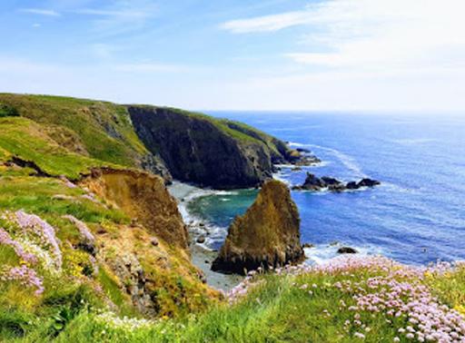 Panoramic Coastal Views