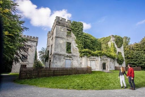 Castle Ruins & Historical Features