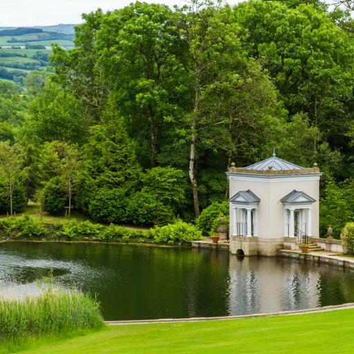 Explore the Upper & Lower Gardens