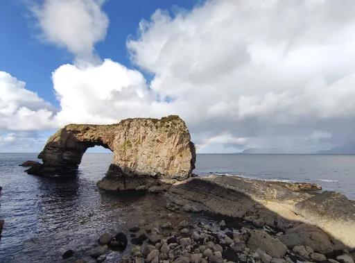 Walk the Pollet Great Arch Trail