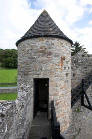 The Gatehouse & Bawn Walls Walk