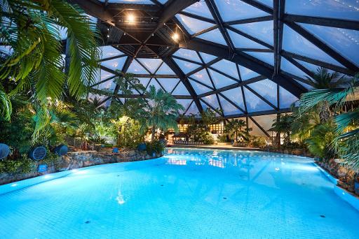 Wave pool, outdoor pool and whirlpools