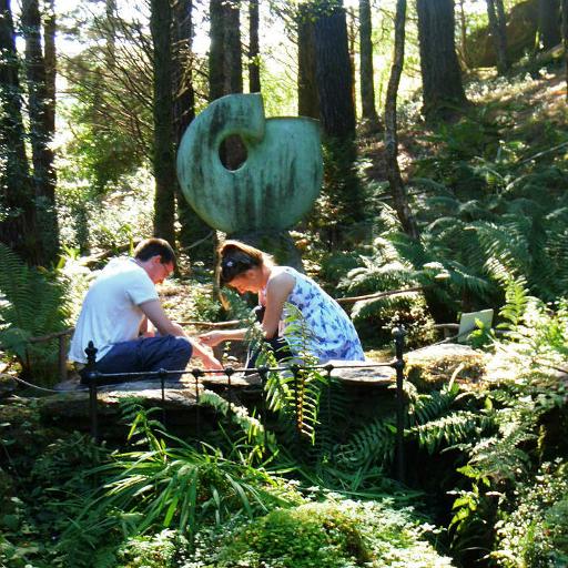 Play vintage garden games