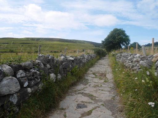 The Summit Climb to Queen Maeve's Cairn